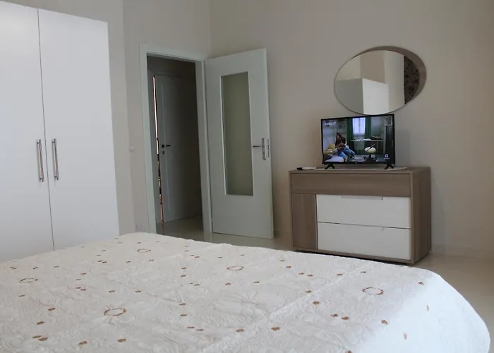 Dafne Аджерола